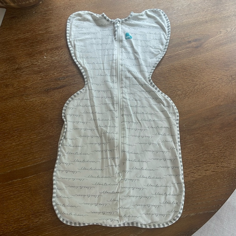 Love to Dream swaddle